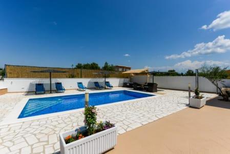 Villa Luka Donje Rastane Екстериор снимка